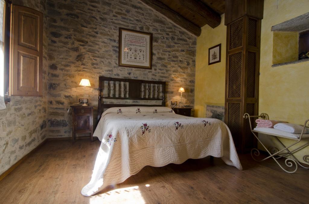 Casa Mur De Alujan Tierrantona Kamer foto
