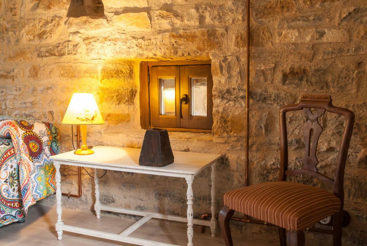 Casa Mur De Alujan Tierrantona Buitenkant foto